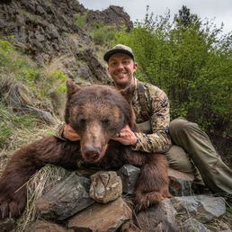 1D989F7F-9549-409A-8DE3-A9B716E00652_1_105_c