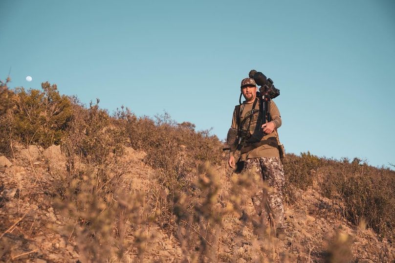 5AF8466D-2C8B-4D01-B1AB-01FEEC6BA5A6