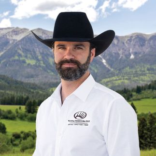 Jordan Gill_2025 Agent Headshot