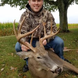 Screenshot_20250813_222508_Facebook