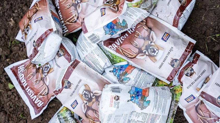 Deer-Food-Plot-Mixes-1