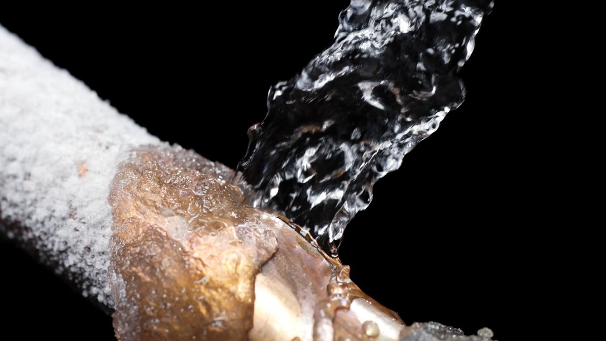 How to Keep Water Pipes From Freezing Whitetail Properties