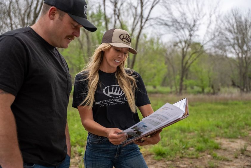 WHITETAIL_PROPERTIES_LAND_SPECIALIST_1