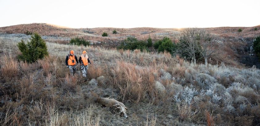 1.Using Deer Tracking to Identify Prime Hunting Locations