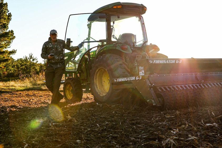 WHITETAIL_PROPERTIES_LAND_SPECIALIST_2