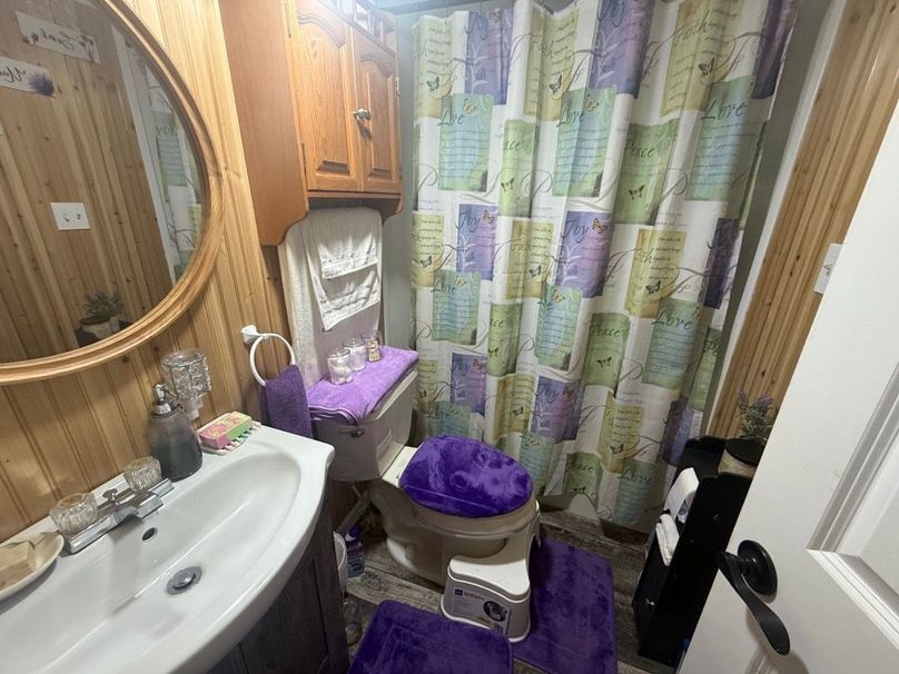 032 the second bathroom