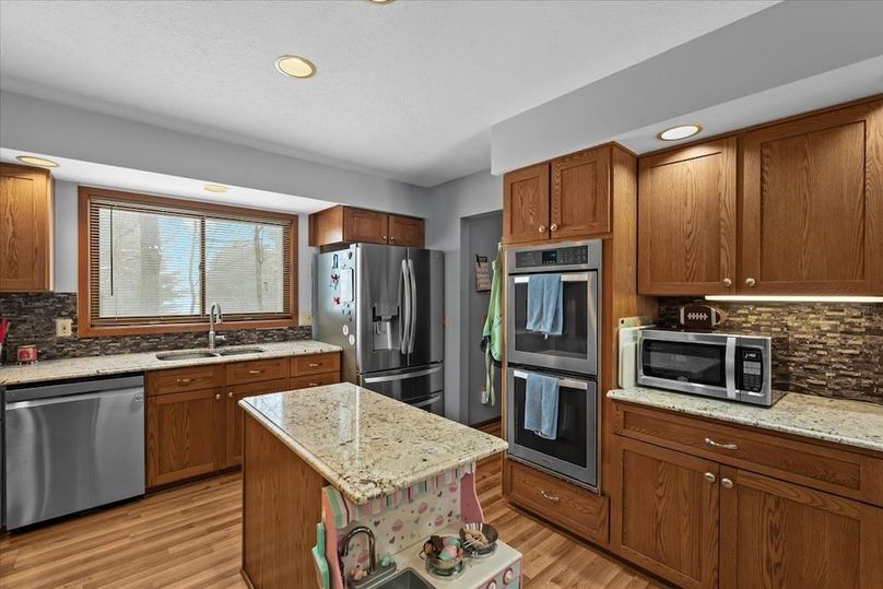 15-6055 Shaftsburg Rd