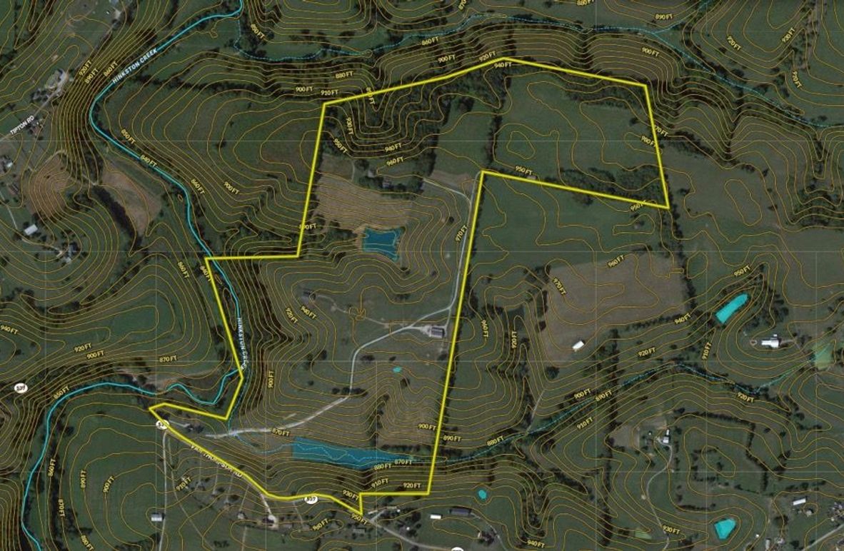065 Montgomery 121 Land ID map zoomed in with water features and contour lines