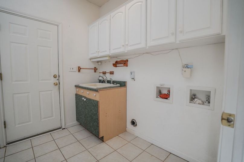 Bell 33.24 Updated Photos 8-8-25-33