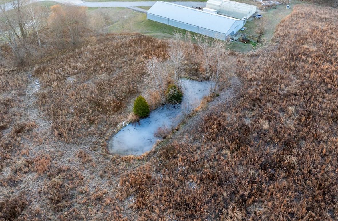 DJI_20251208073636_0004_D