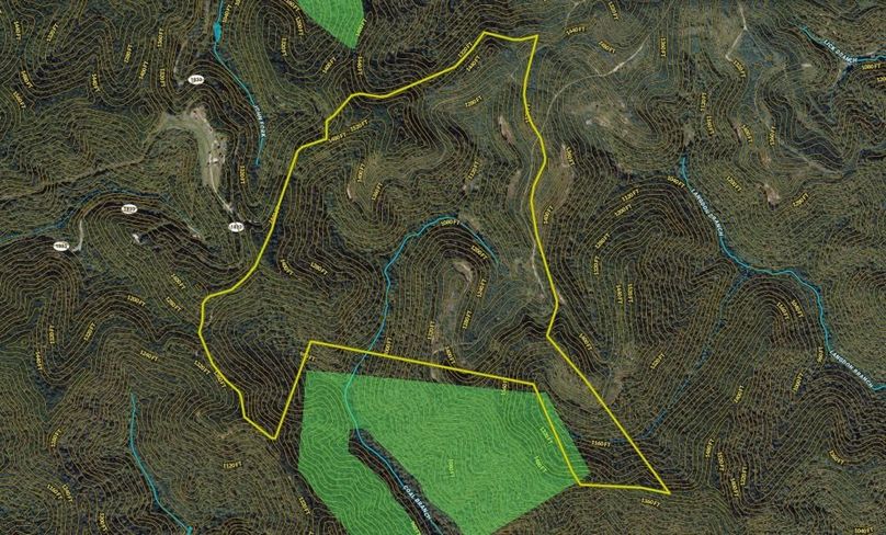 019 Leslie 420 Land ID map zoomed in with water features and contour lines