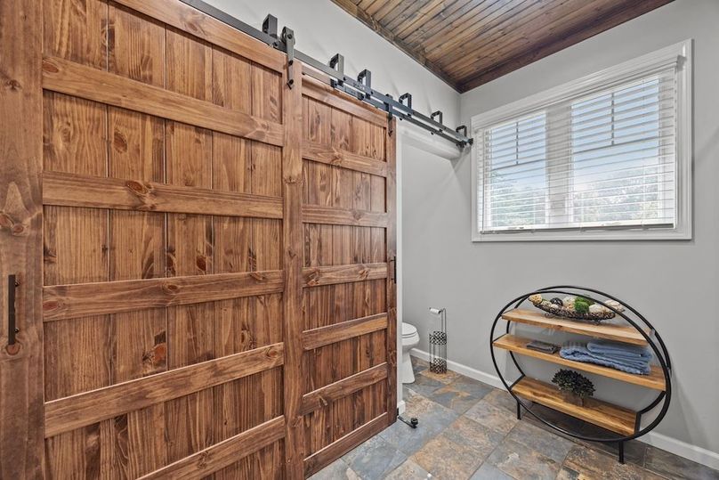 49-web-or-mls-4928 Yellow Creek Rd 082