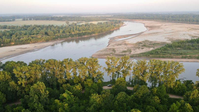 dji_fly_20230625_063246_6_1687692782125_photo