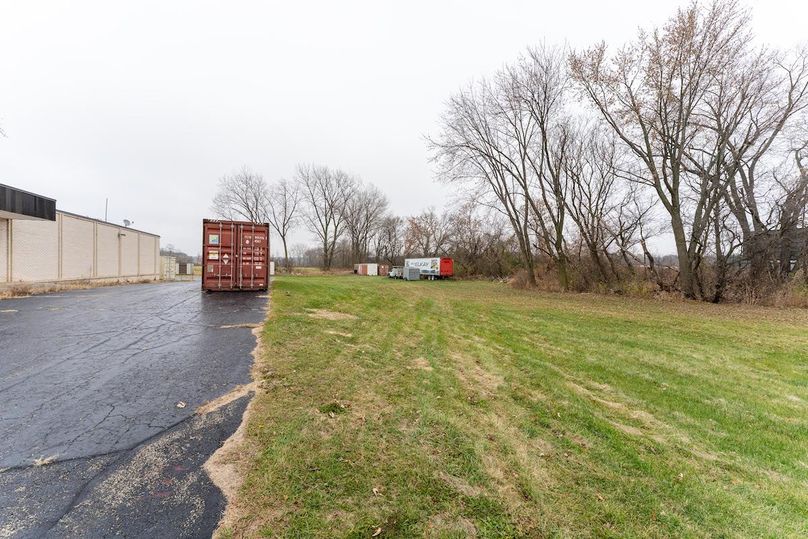 Winnebago 2.05 (Flee Market)_5