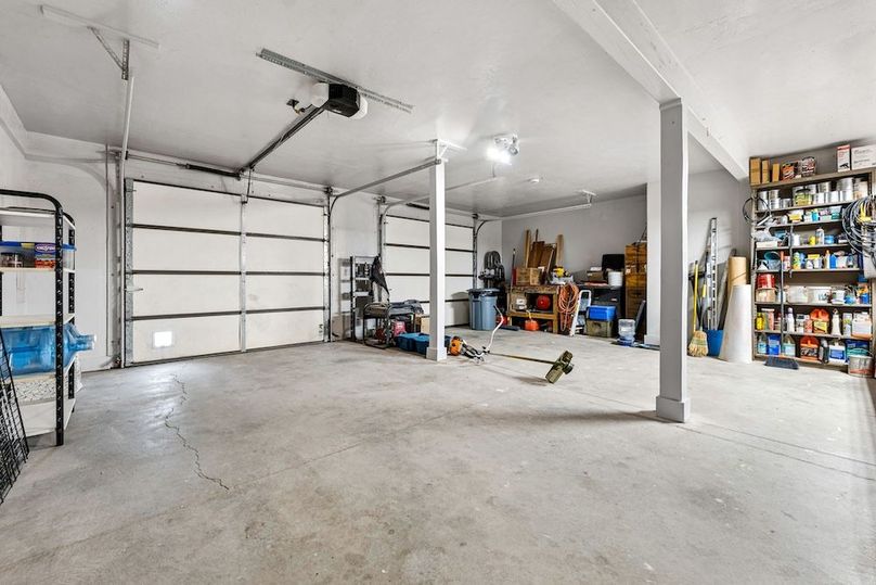 45-web-or-mls-3444 HWY 140 Finals-45