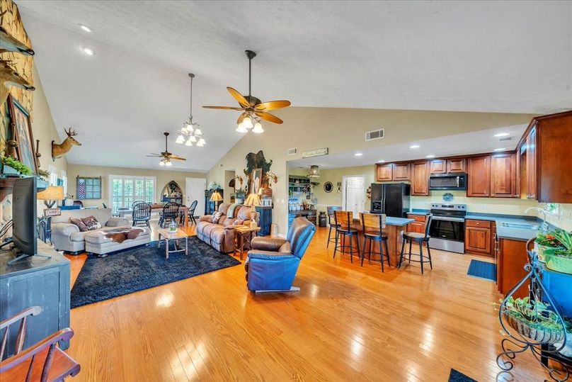 #6 Living Room_Kitchen