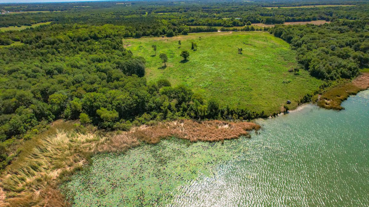 Lake Front Property In Bonham TX Whitetail Properties