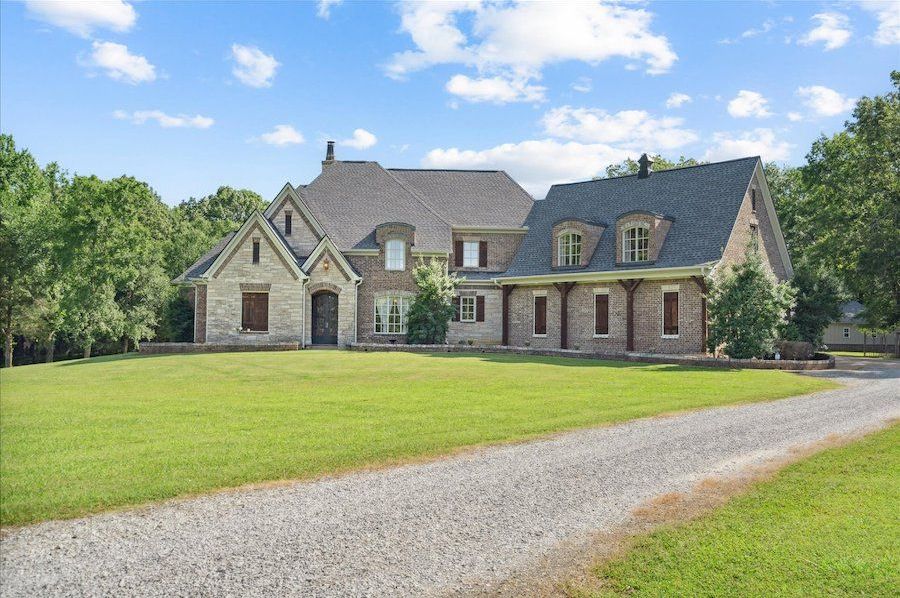 (b)01-01-1528249m-5300 Raleigh Lagrange Dr