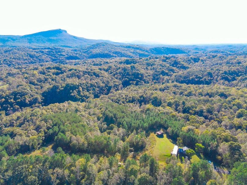 dji_fly_20241010_163300_880_1728592402122_photo