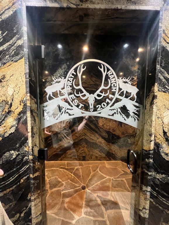 80_Pratt Lodge Shower1