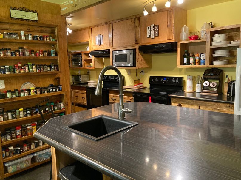 6 kitchen cook center