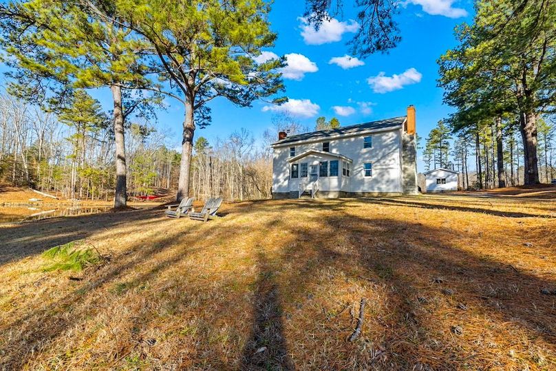 9-31-web-or-mls-1051-S-Hill-Rd-31