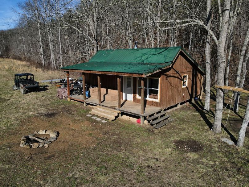 057 another elevated view of the cabin