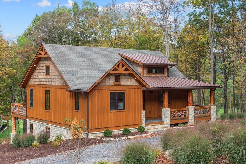 50-web-or-mls-6390 Golf Club Drvie-1