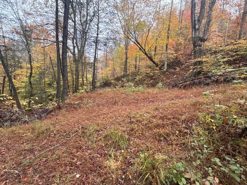 016 Nice Landing Area Below Entrance-2