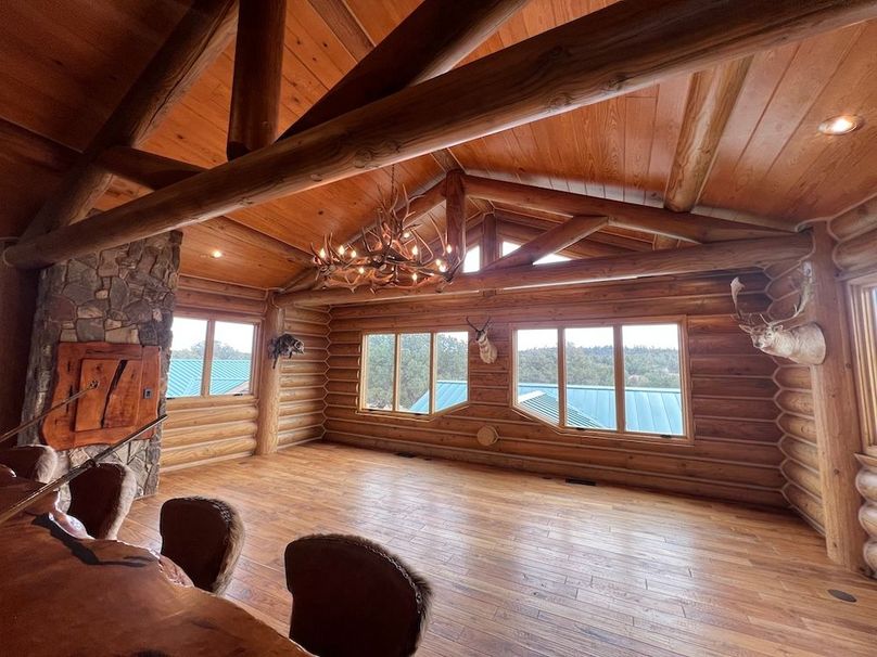 103_Pratt Lodge Upstairs Bar area