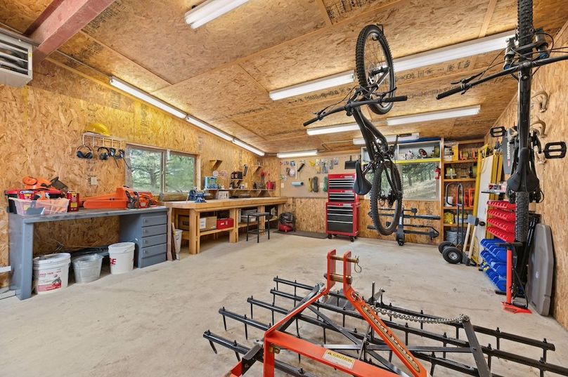 046 Heated Workshop