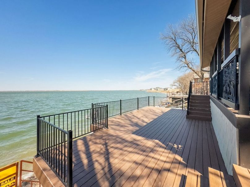 23-web-or-mls-120 SE Lake Dr-107