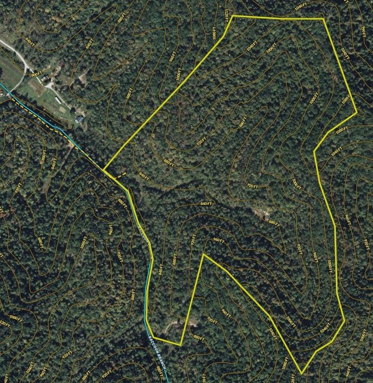 034 aerial overview with contour lines, water features, and access trail