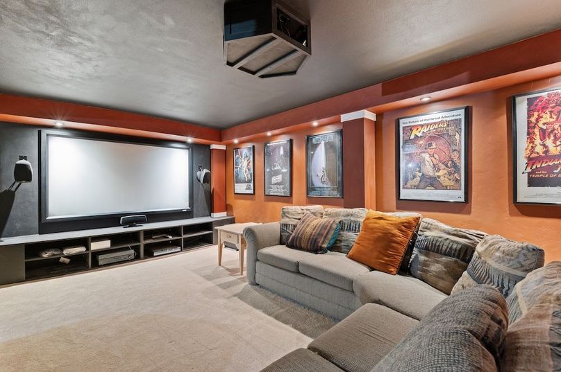 025 - Home Theater