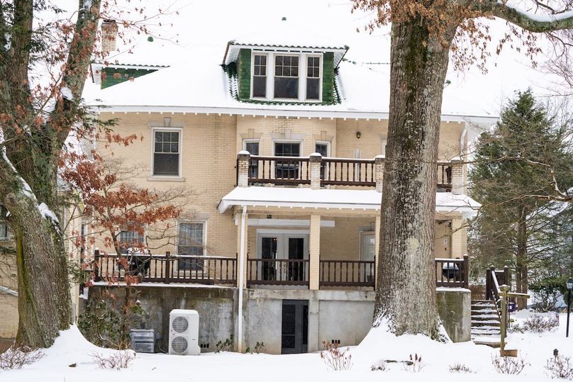 Lewis, WV 246 E 1st Wyllie-083