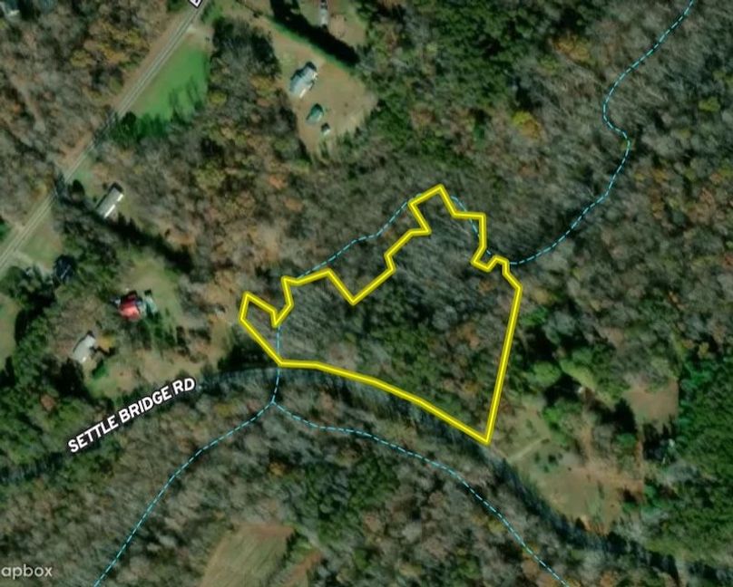 Rockingham 4.67 Close