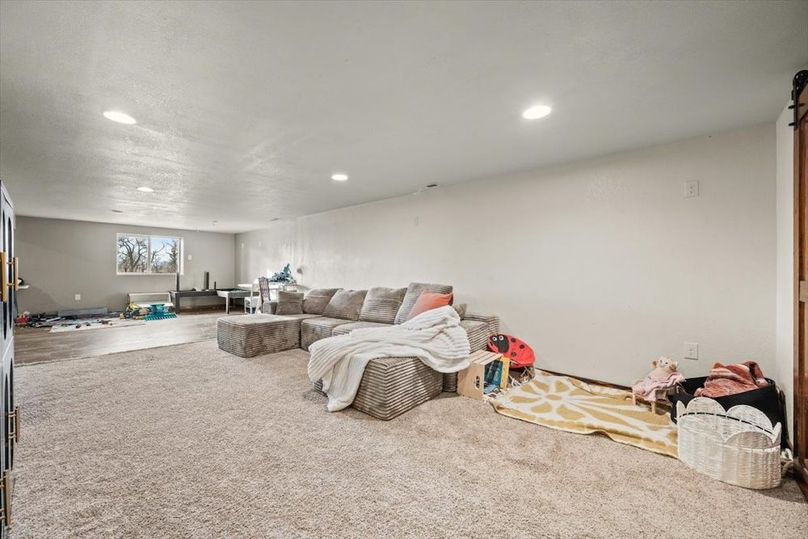 12.4-18947 Dillinger Road-4