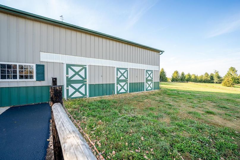 Copy of Winnebago 127_84