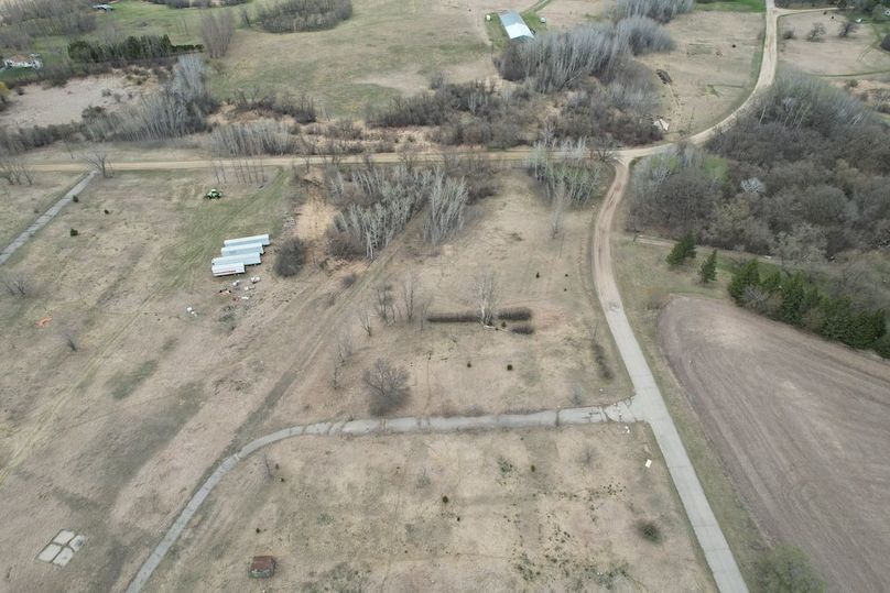 dji_fly_20260428_160022_258_1777410302535_photo