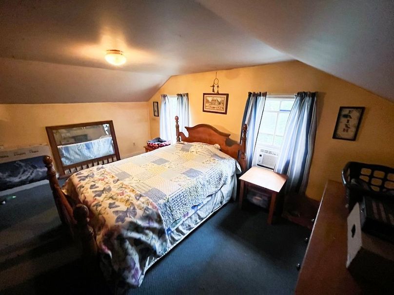Chemung_116.3_Stamm Photo 35