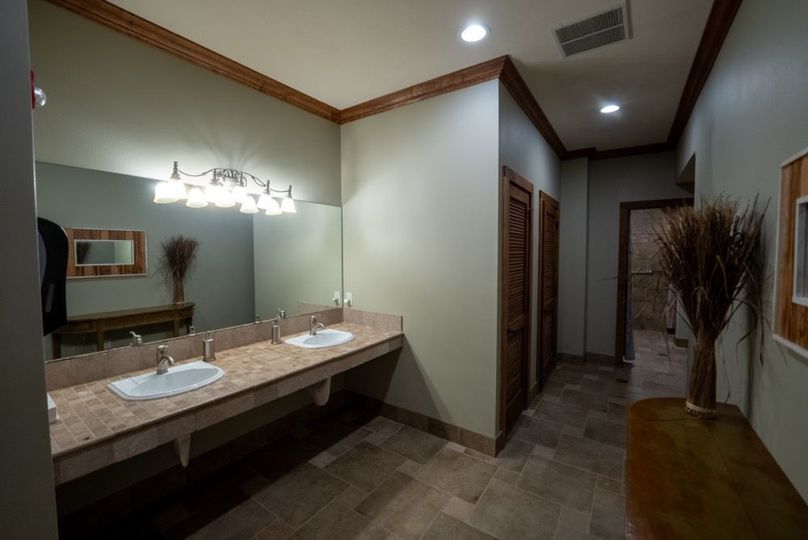 49 Featured_ProPhoto-13