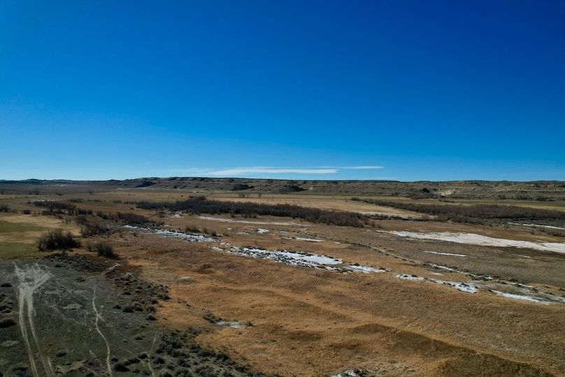 E92F1D4A-CEF1-4D7F-83BA-2F43357E4C1D_1_201_a