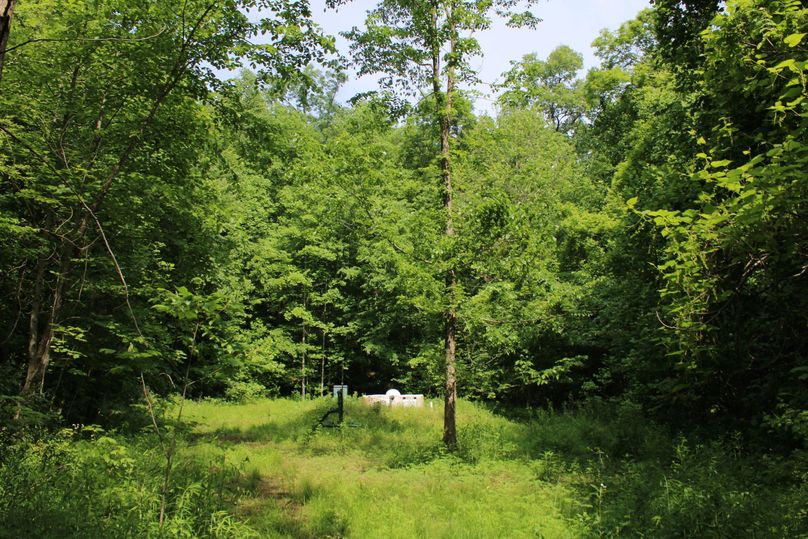 013 old gas well in the back of the valley