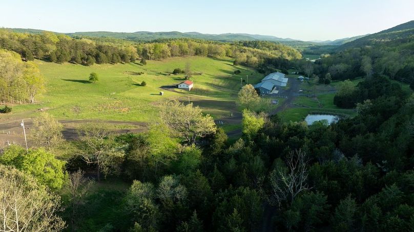 Hampshire WV 106 Featured_Pro Photo-94