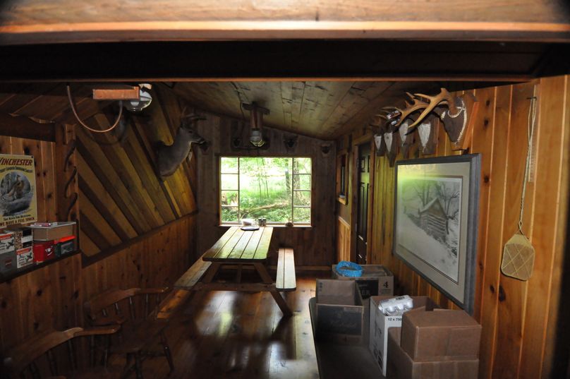 Dining-main cabin