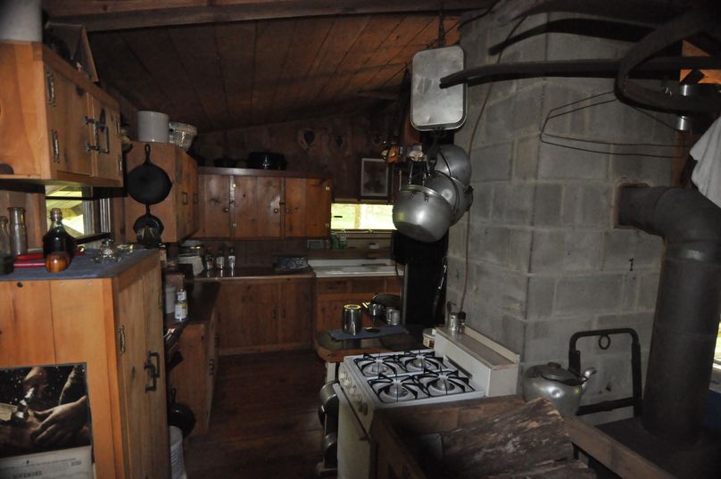 Kitchen main cabin