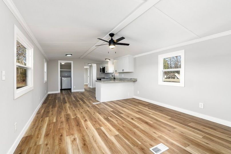 15-3-web-or-mls-870-S-Hill-Rd-3