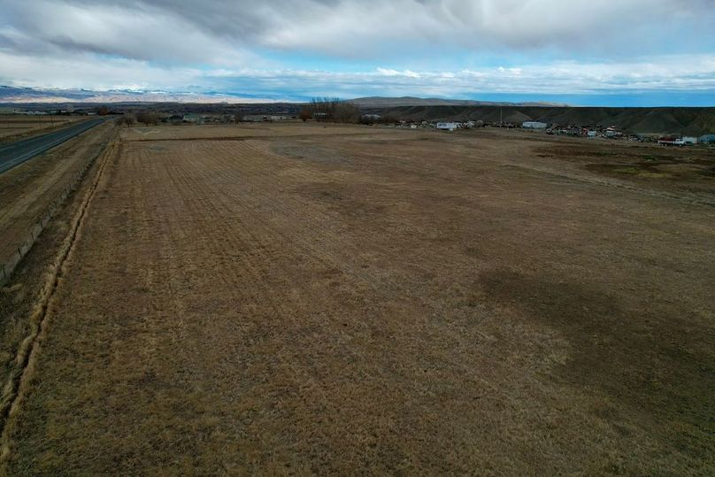 6121CE49-B06A-419E-A692-16A72FD6FFAF_1_201_a