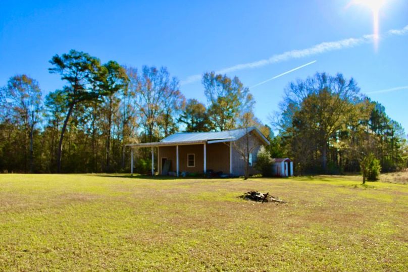 9F80C4CA-D88D-4D87-9ED8-20FFA2C6059E_1_201_a-2