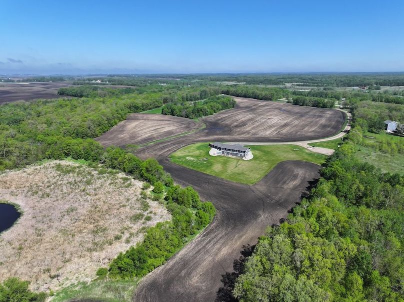 7dji_fly_20250522_113042_0527_1747938982355_photo